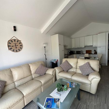 Harmony Vir Luxurioes Ausgestattete Ferienwohnung Mit 65M2 Exteriör bild